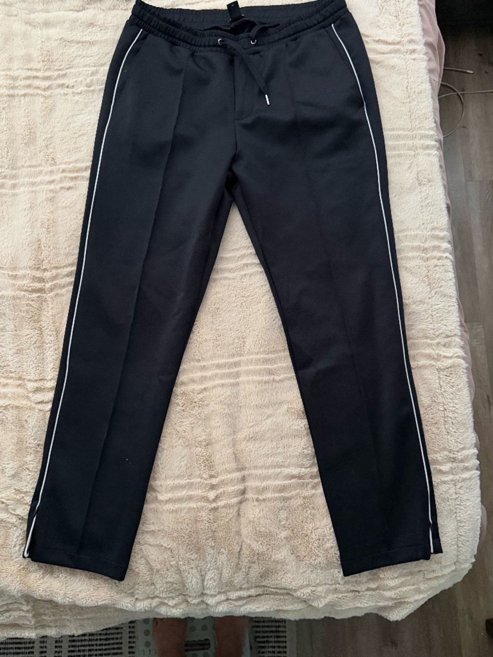 H&M Relaxed Fit Black Track Pants White Piping Zip Ankle Size M